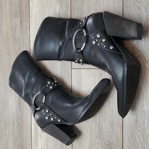 Harley Davidson studded heeled black leather boots size 6.5